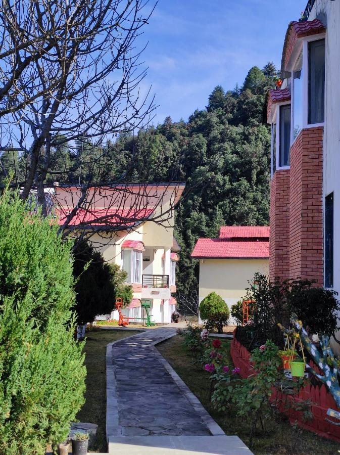 Mist N Meadows Resort Rājgarh 외부 사진