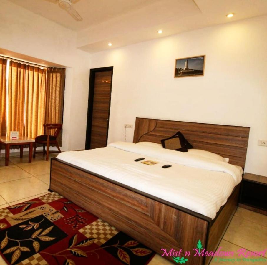 Mist N Meadows Resort Rājgarh 외부 사진