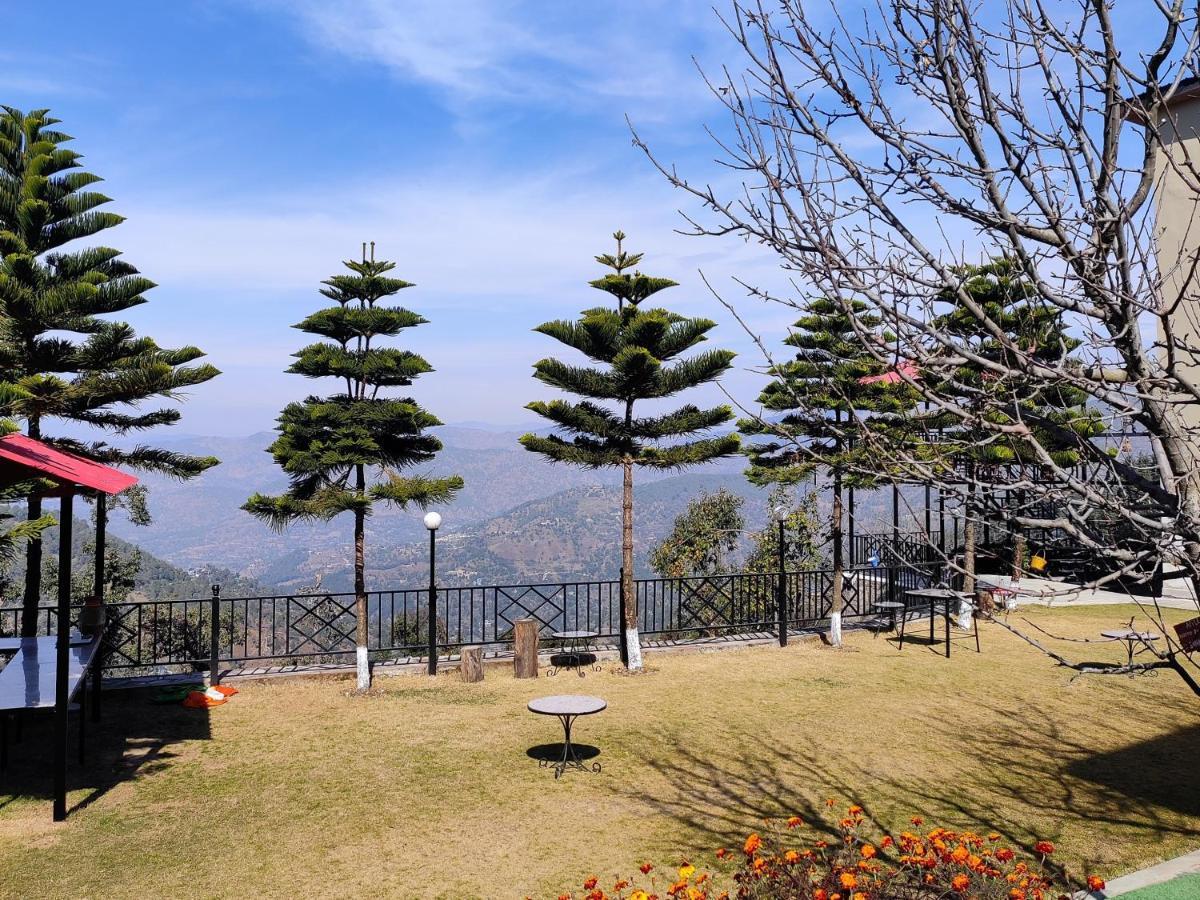 Mist N Meadows Resort Rājgarh 외부 사진