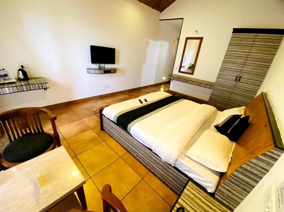Mist N Meadows Resort Rājgarh 외부 사진