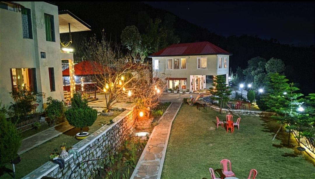 Mist N Meadows Resort Rājgarh 외부 사진