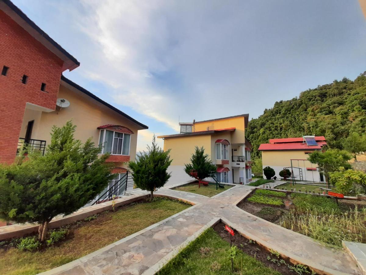Mist N Meadows Resort Rājgarh 외부 사진