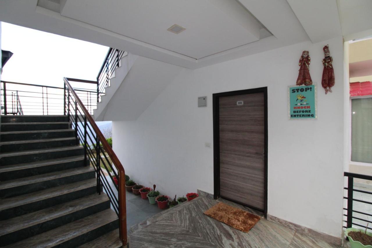 Mist N Meadows Resort Rājgarh 외부 사진